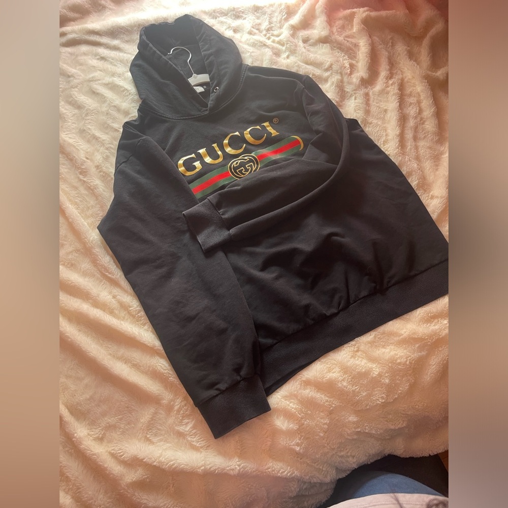— Black Gucci Sweater— shop now!